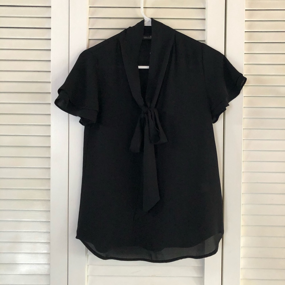 XS black tie front work blouse w/ flutter sleeves